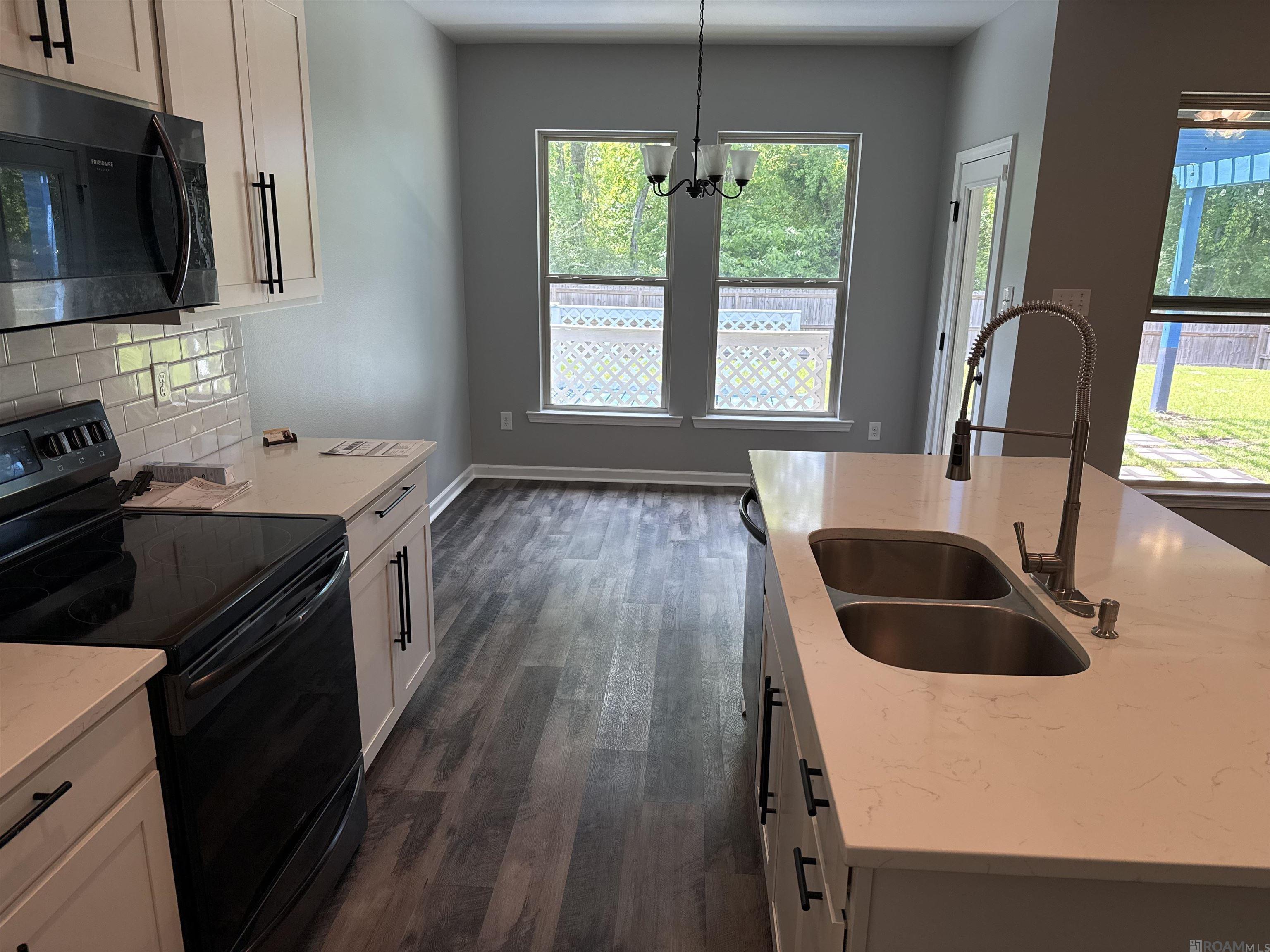 18219 Terraceside Dr