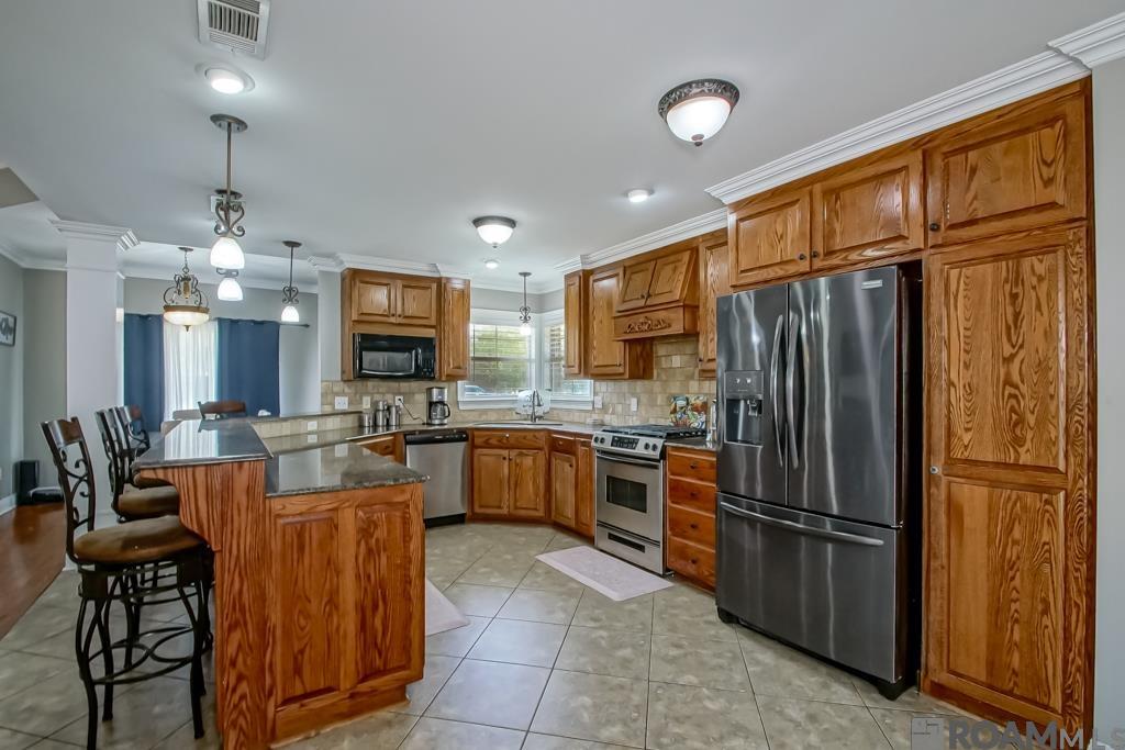 11645 Greenwell Springs-port Hudson Rd