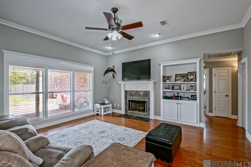 11645 Greenwell Springs-port Hudson Rd