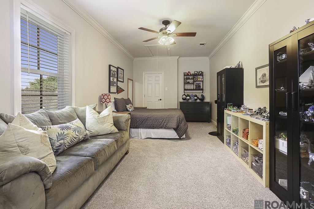40136 Swan Cir