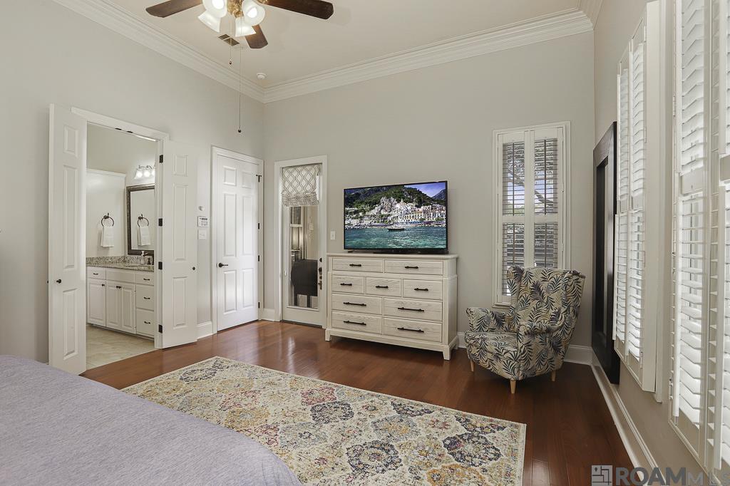 40136 Swan Cir