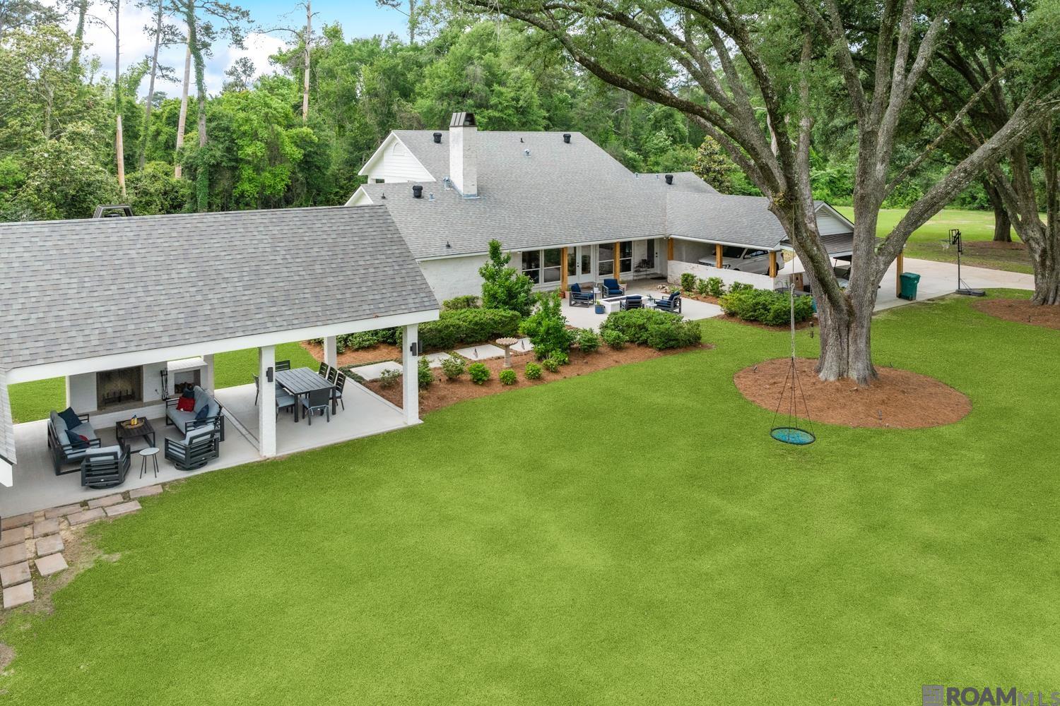 8196 Wildwood Dr