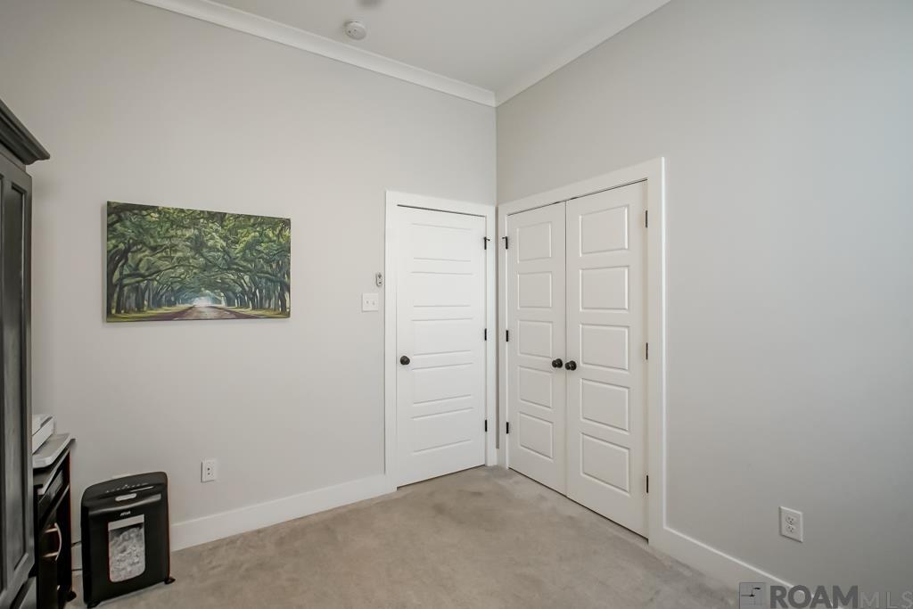 10106 Grayton Dr