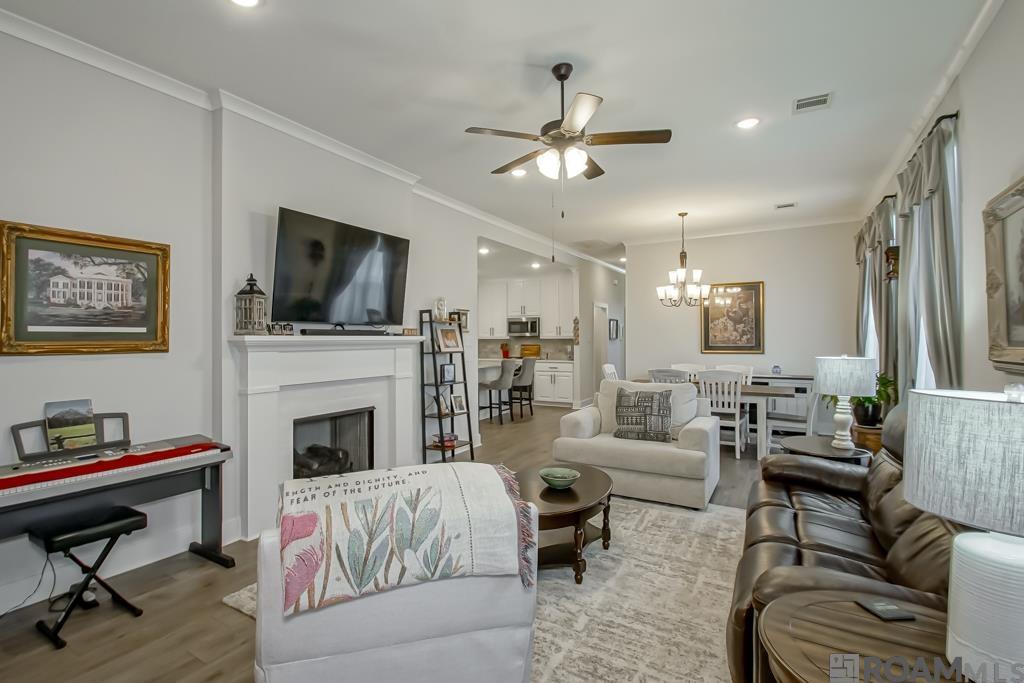 10106 Grayton Dr