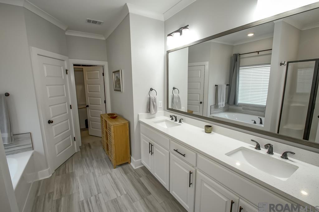 10106 Grayton Dr
