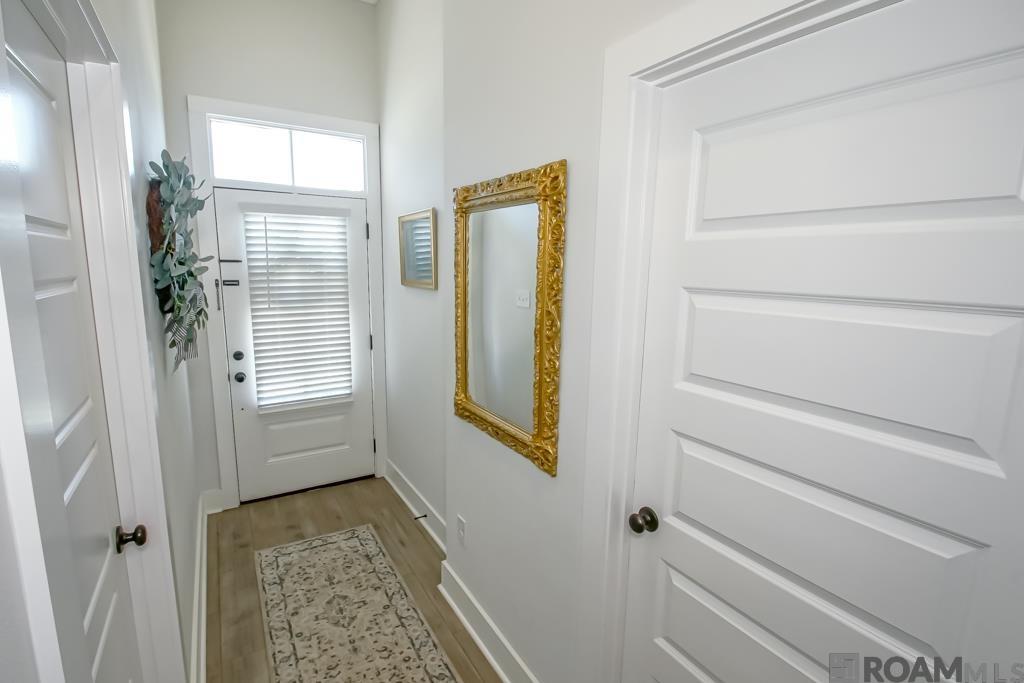 10106 Grayton Dr