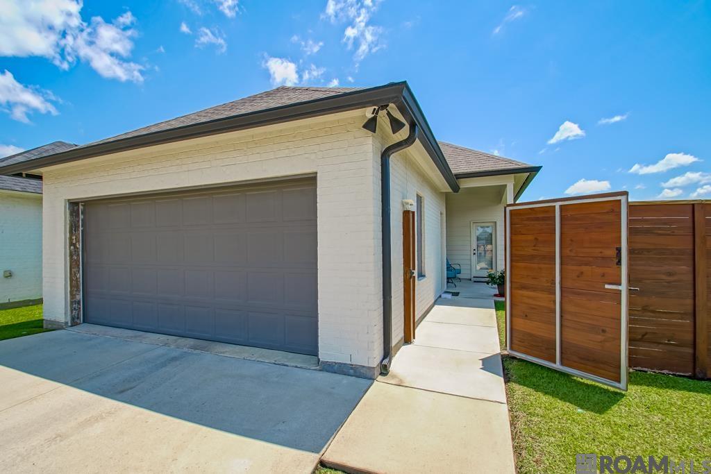 10106 Grayton Dr