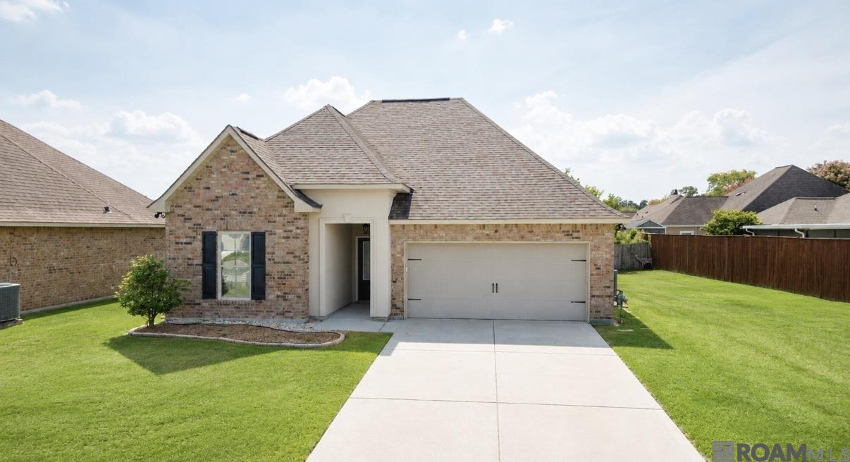 32463 Curtis Cove Ln