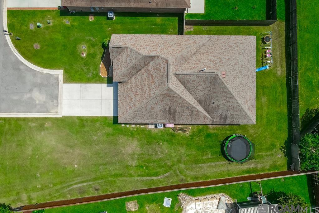 32463 Curtis Cove Ln