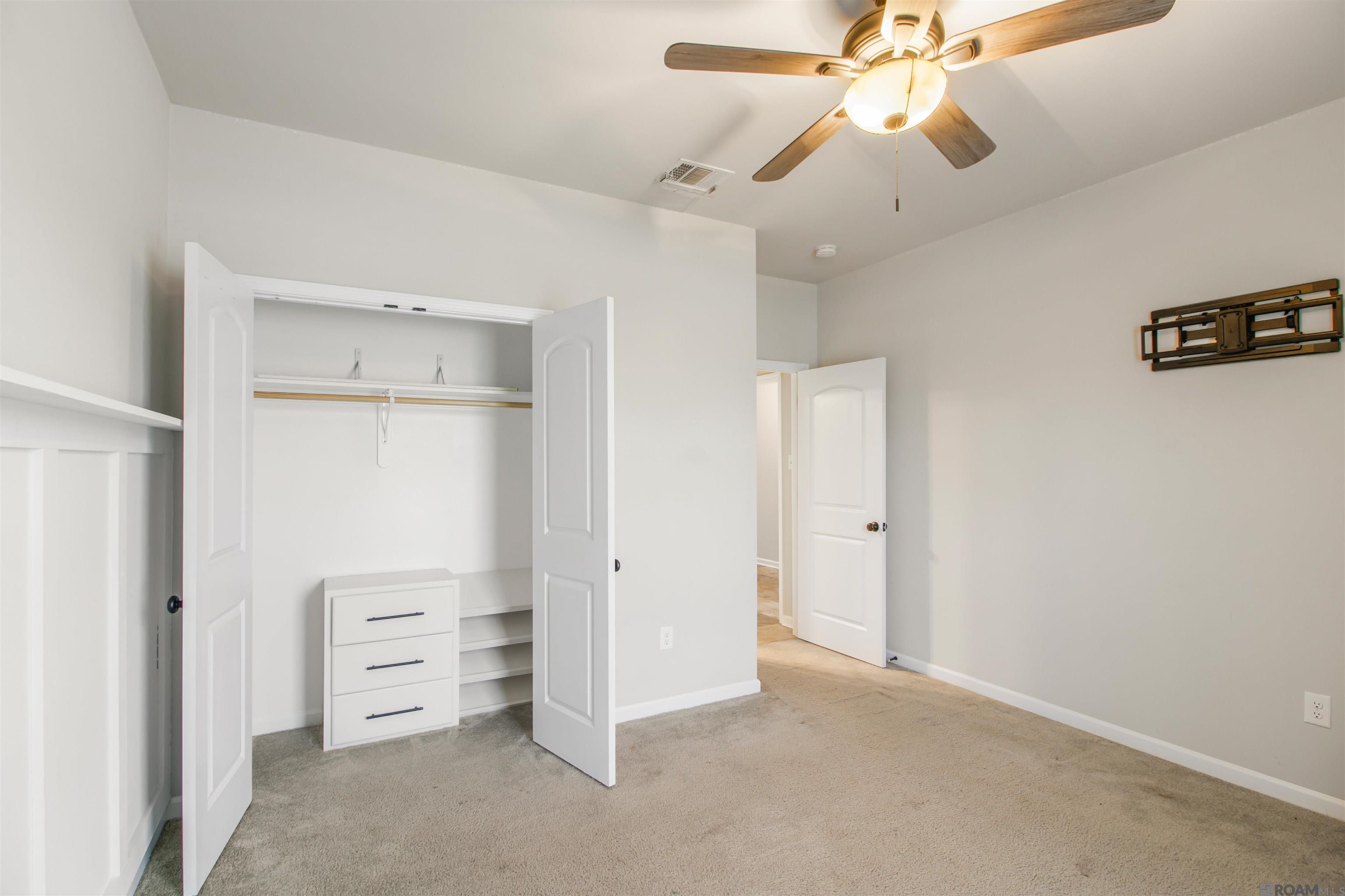 32463 Curtis Cove Ln