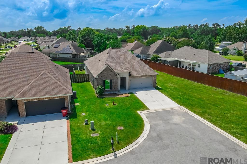 32463 Curtis Cove Ln