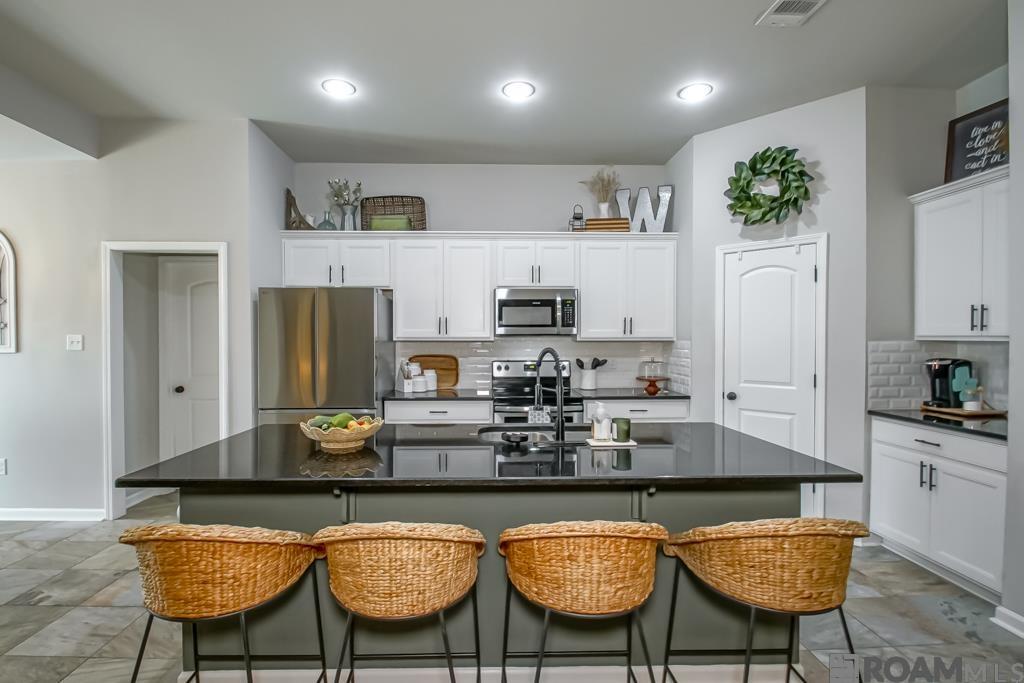 32463 Curtis Cove Ln
