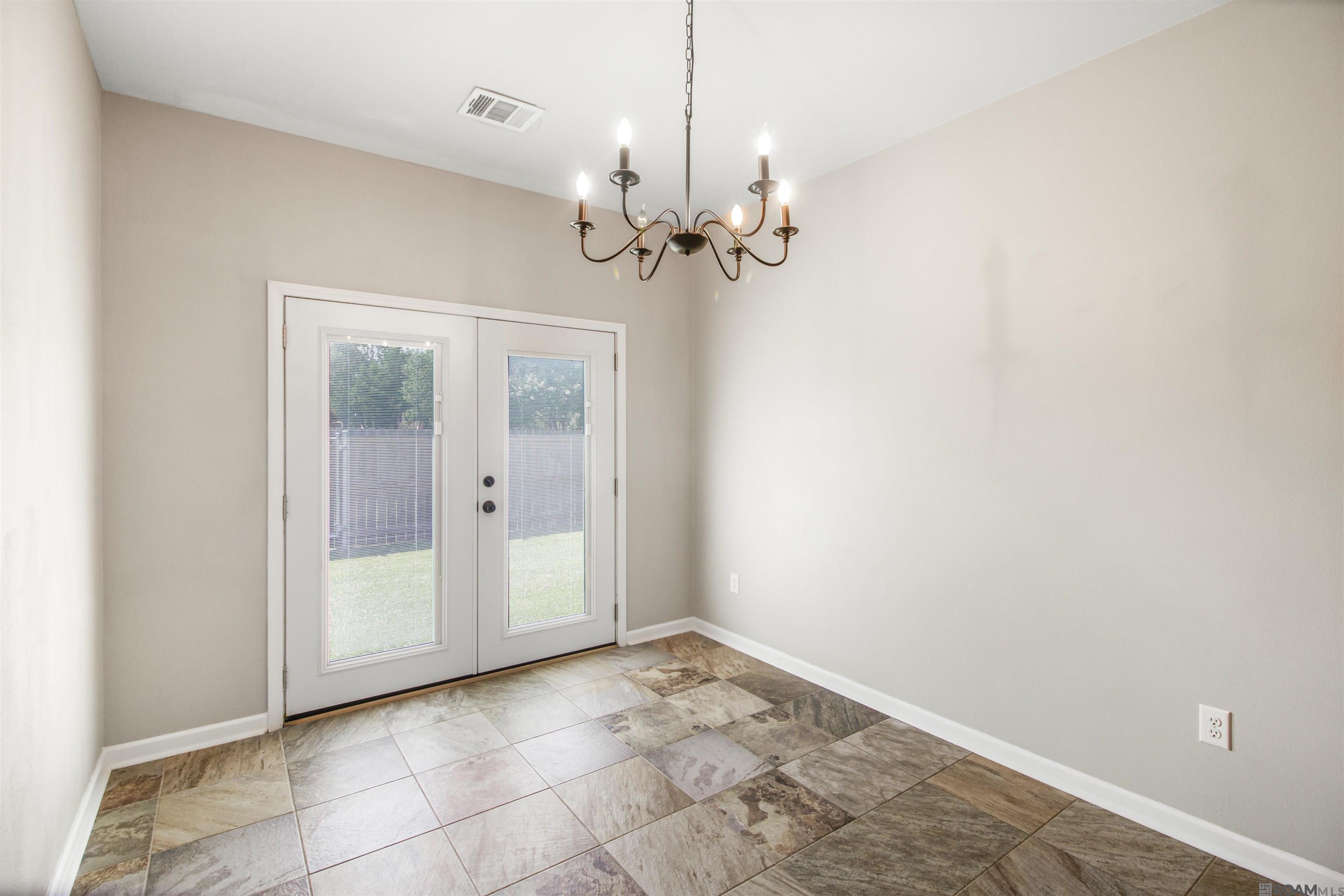 32463 Curtis Cove Ln