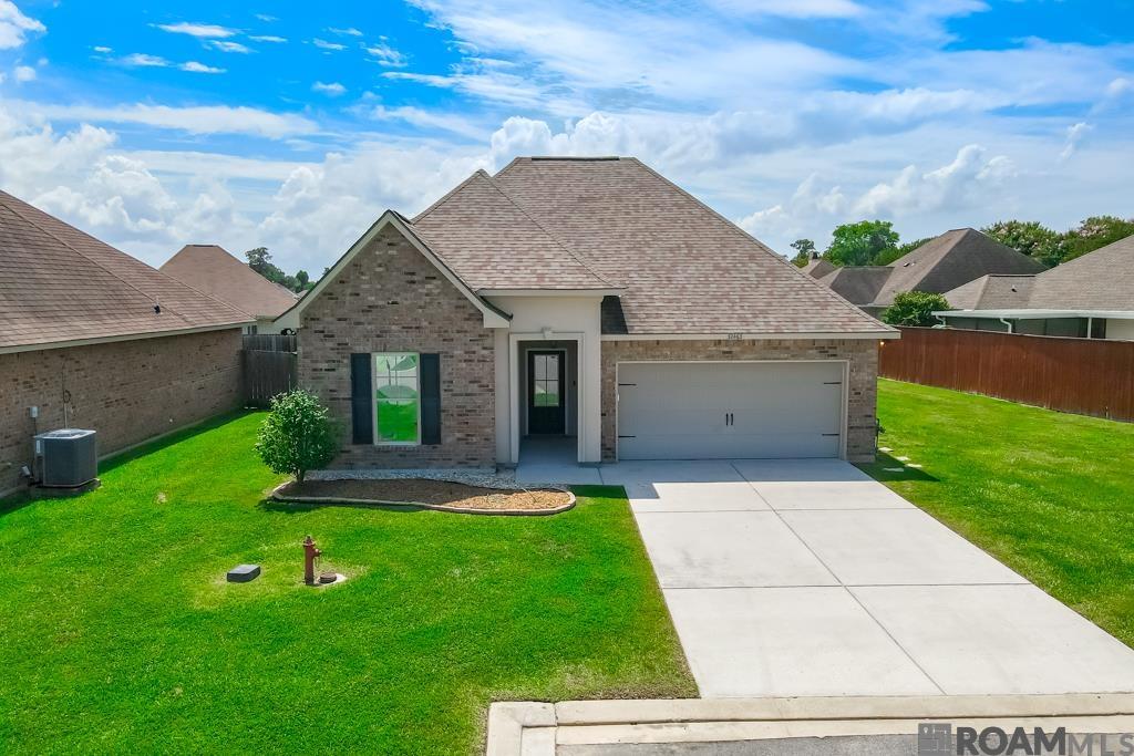 32463 Curtis Cove Ln