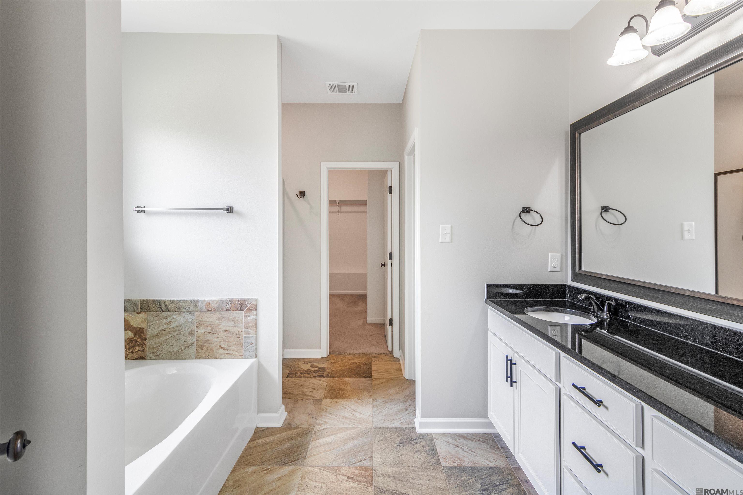 32463 Curtis Cove Ln
