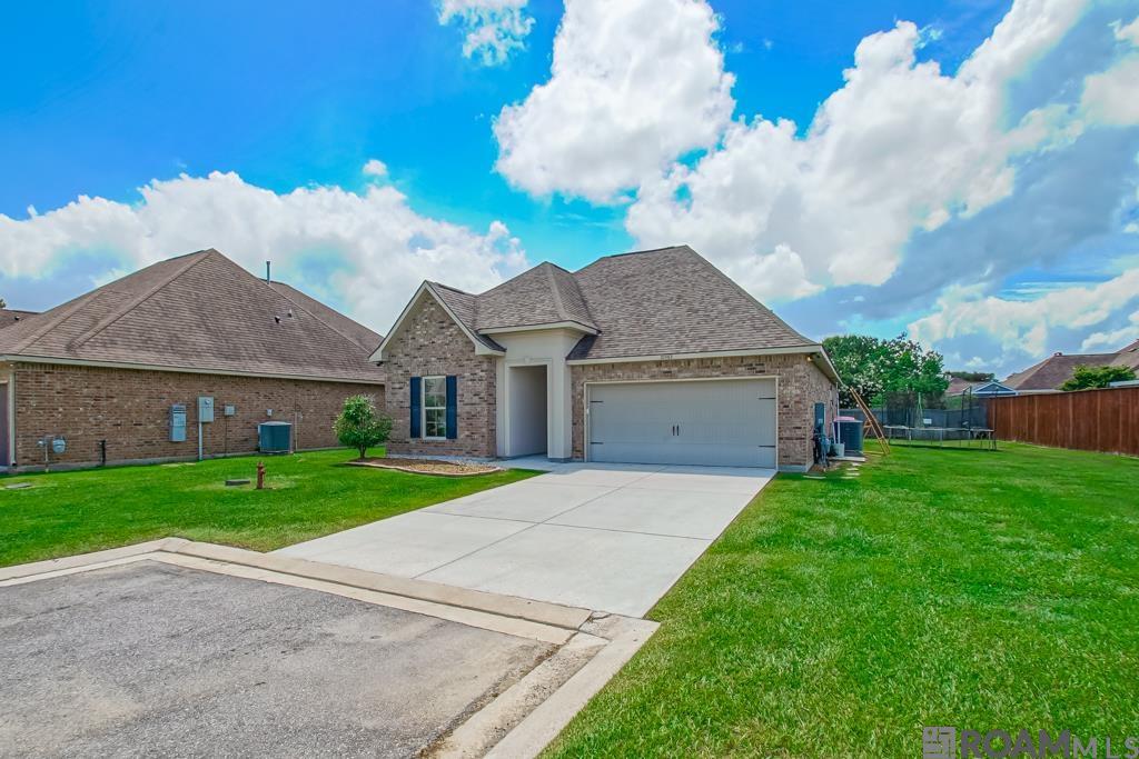 32463 Curtis Cove Ln
