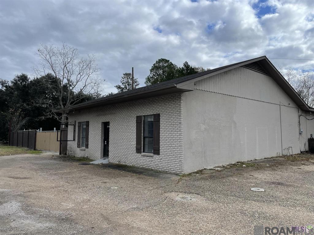 15618 Greenwell Springs Rd