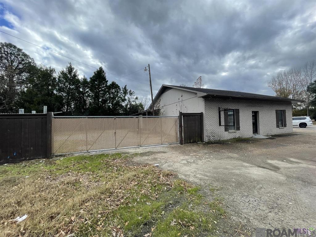 15618 Greenwell Springs Rd