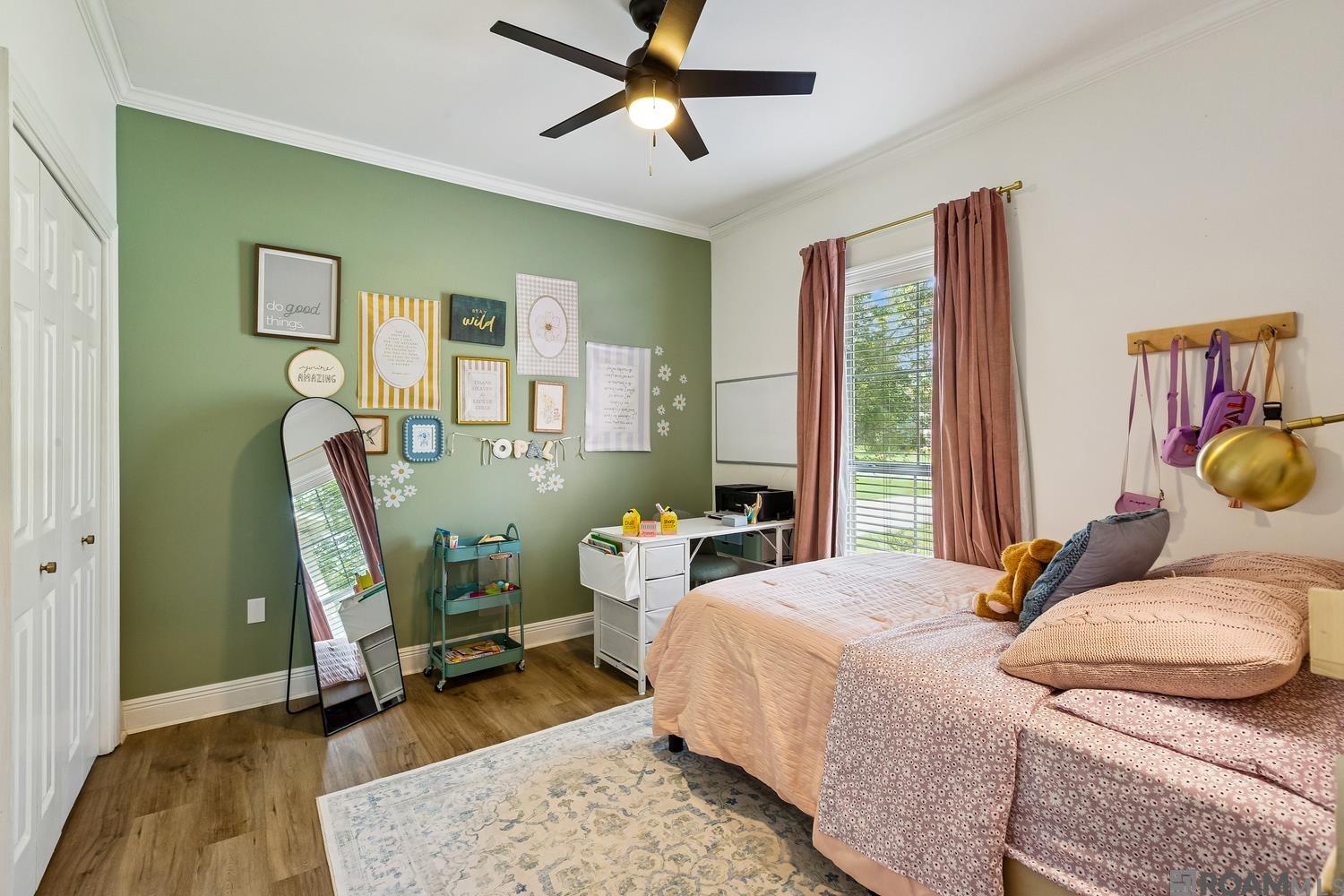 12248 S Milstead Pl