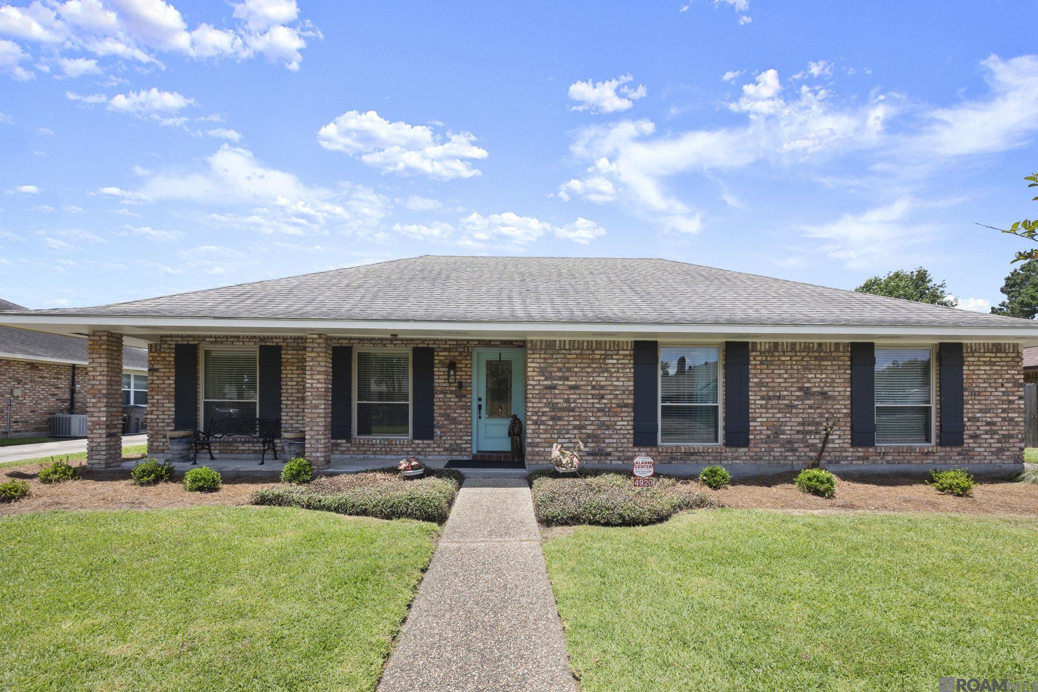 4920 Woodlyn Dr