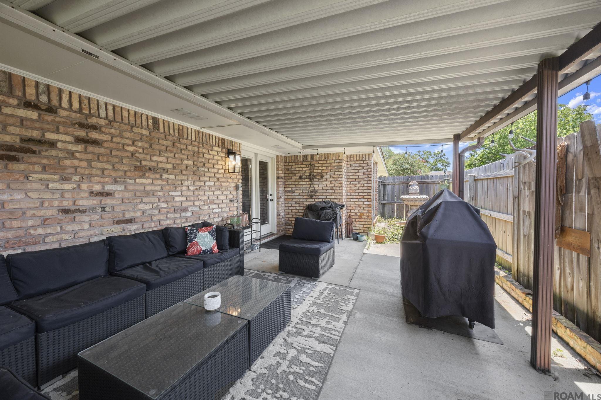 4920 Woodlyn Dr