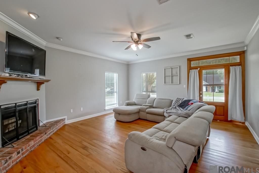 5723 Sophie Anne Dr