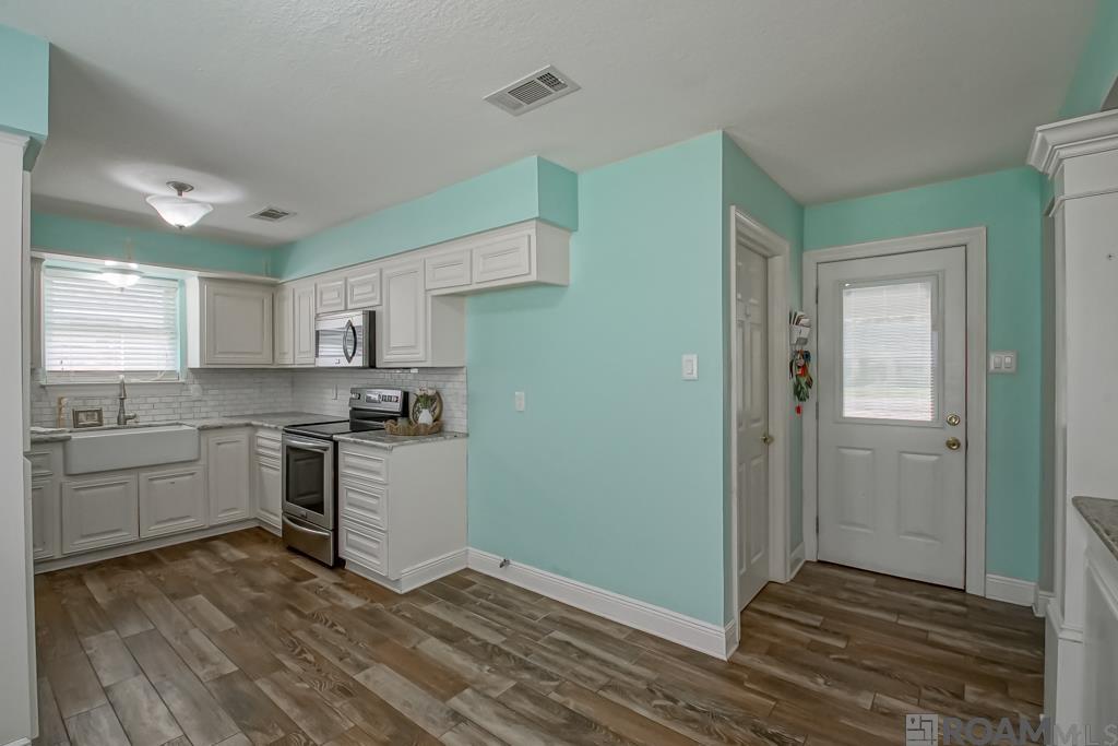 15351 Country Rd