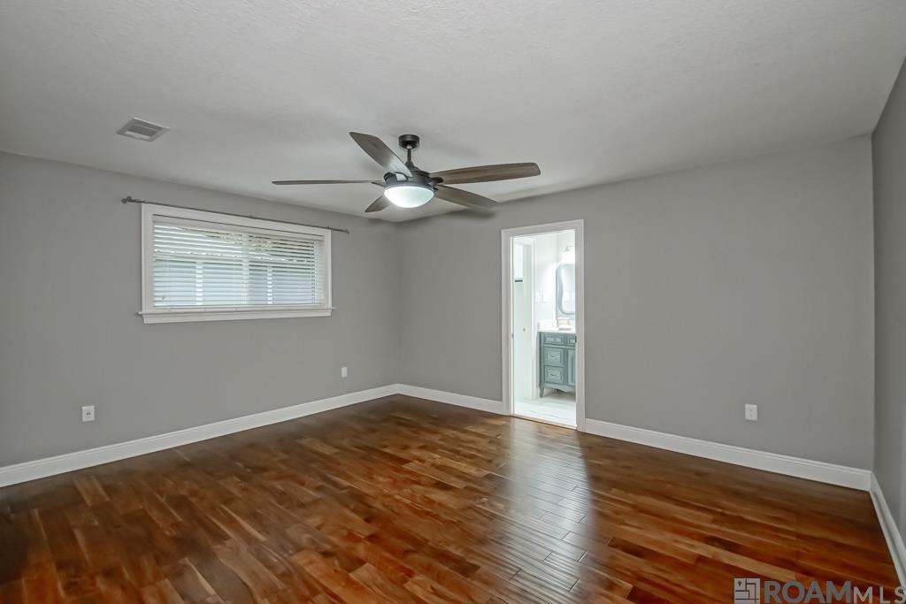 15351 Country Rd