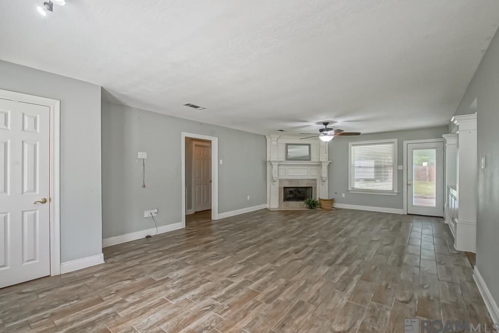 15351 Country Rd