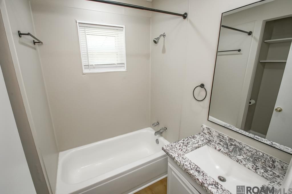 33872 Courtney Ln