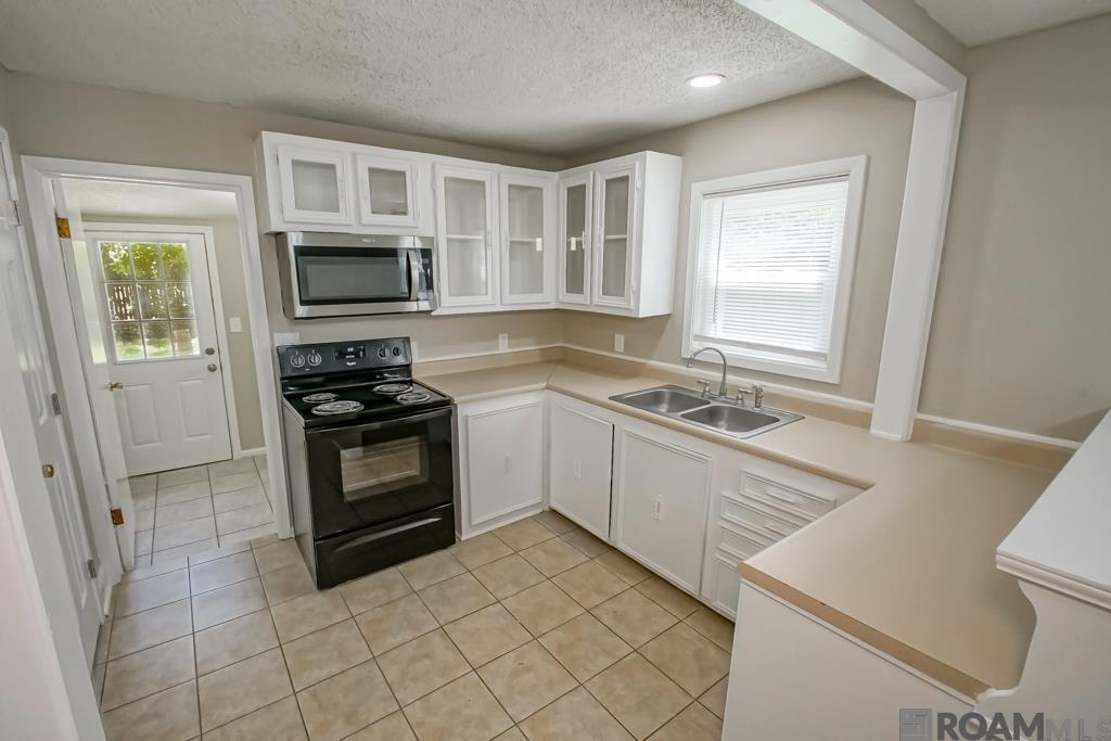 33872 Courtney Ln