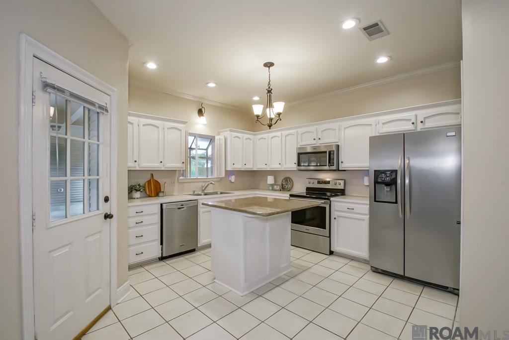 9141 Gary Dr