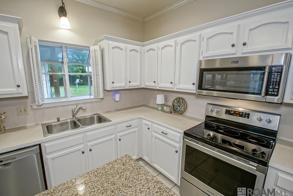 9141 Gary Dr