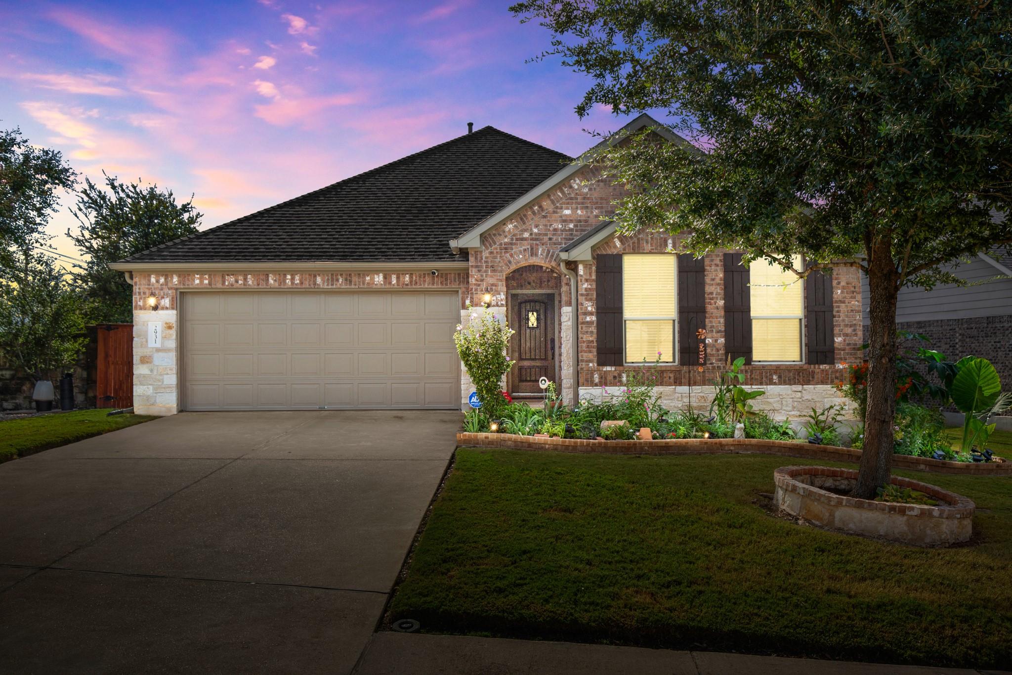 2931 Salvador LN