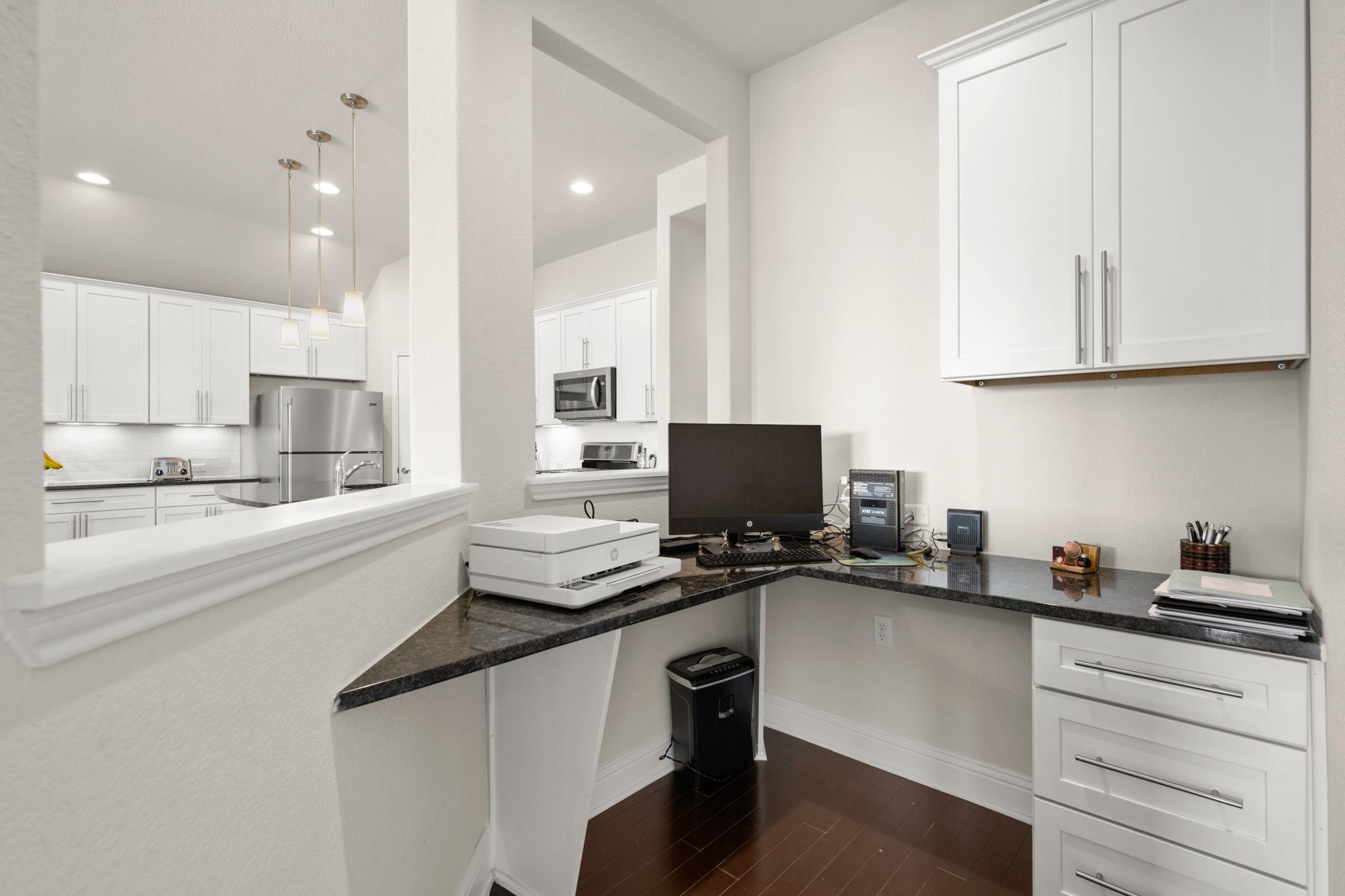 2931 Salvador LN