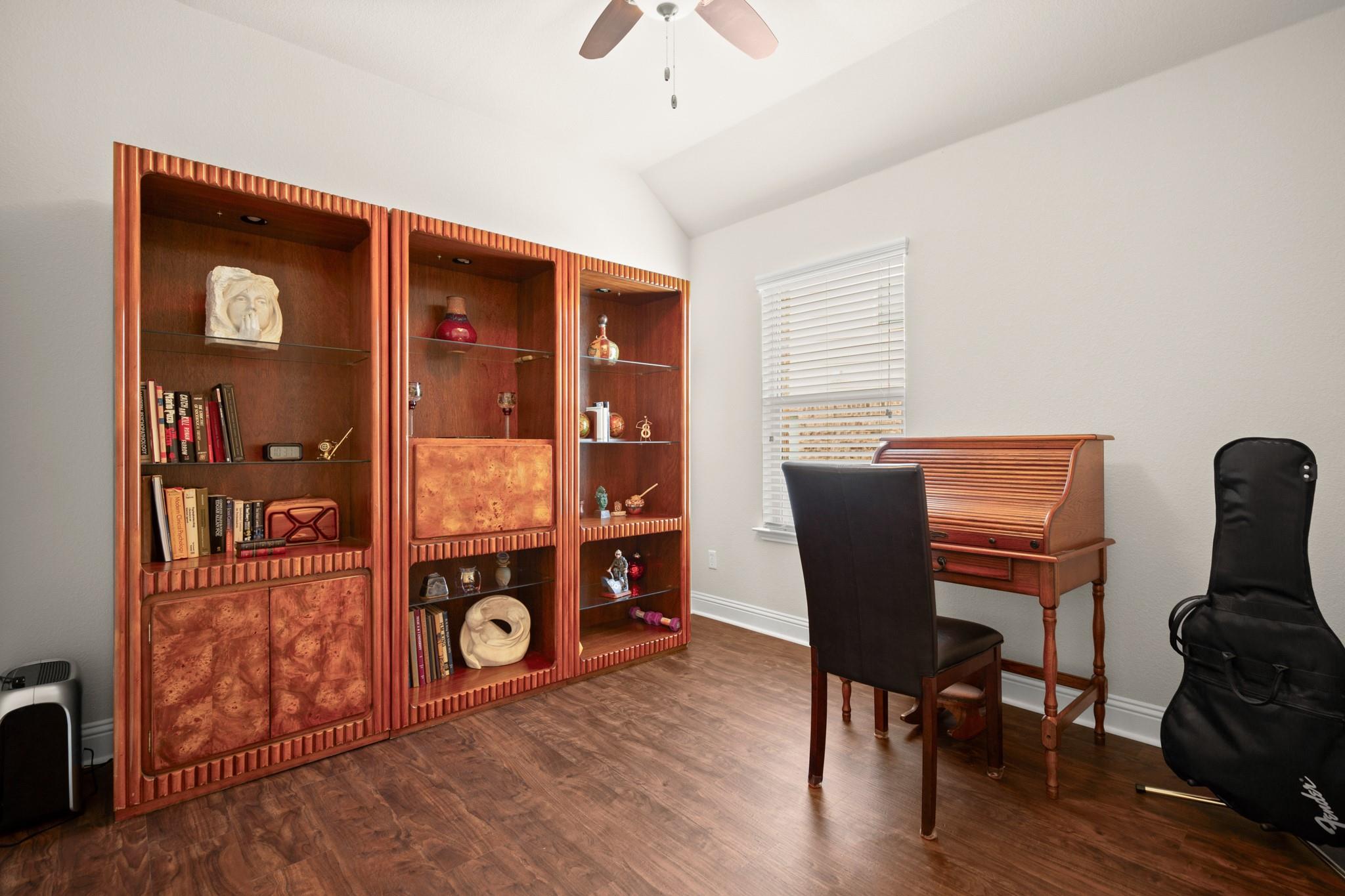 2931 Salvador LN