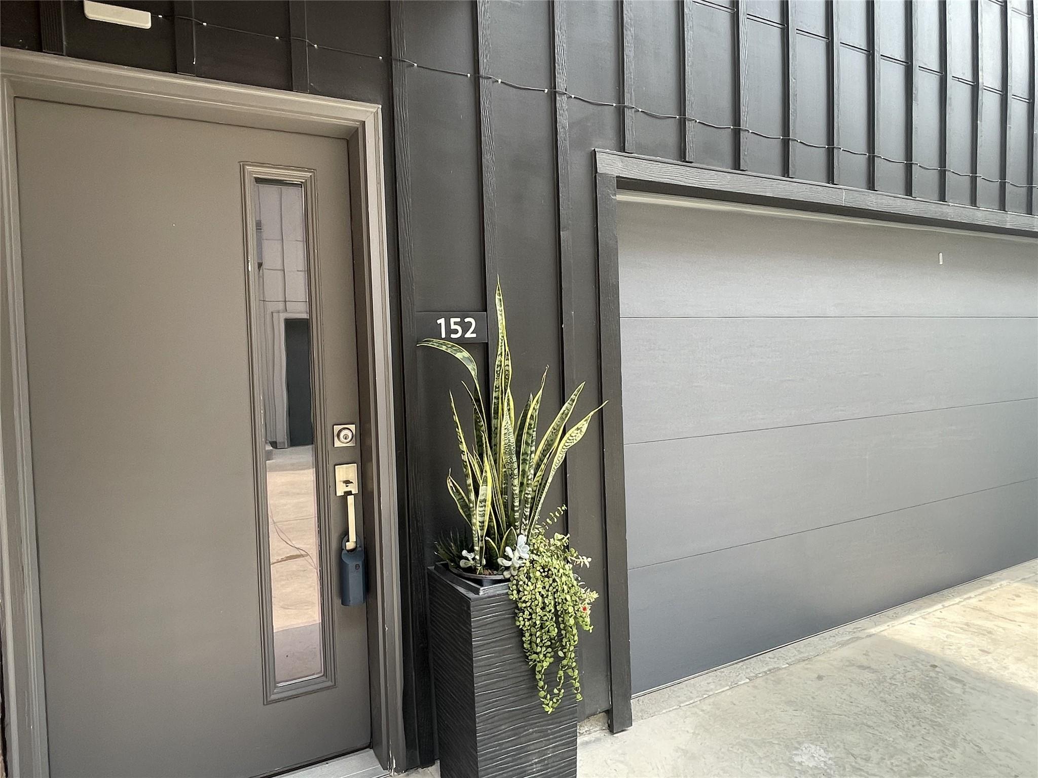5924 S Congress Ave # 152S