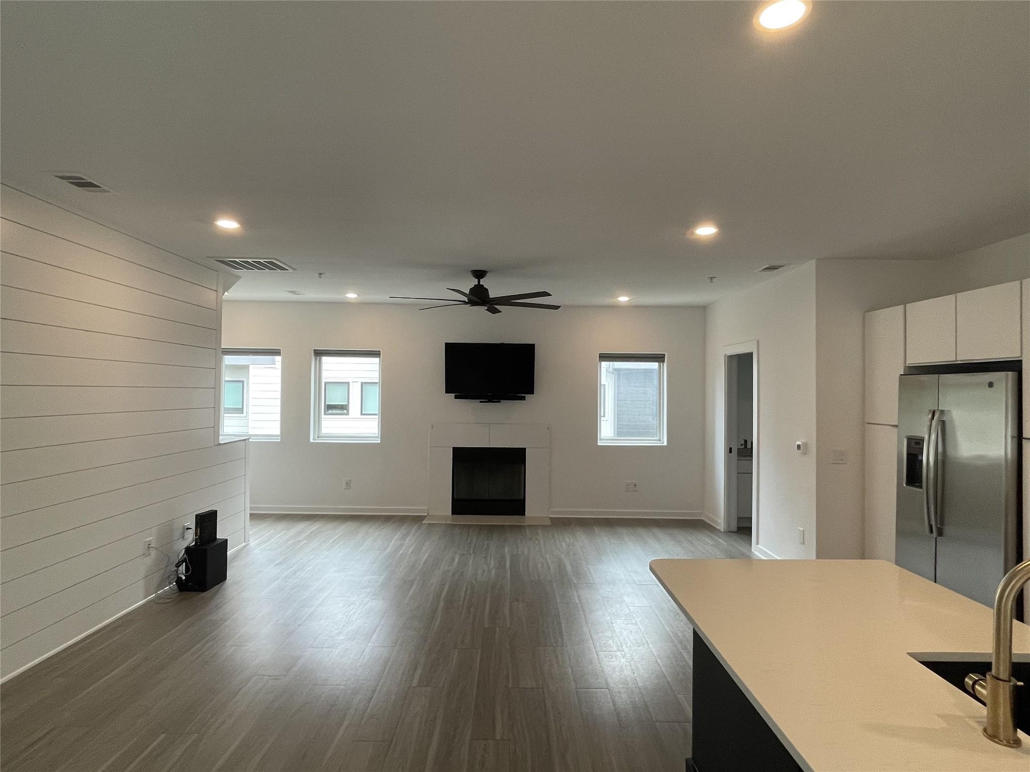 5924 S Congress Ave # 152S