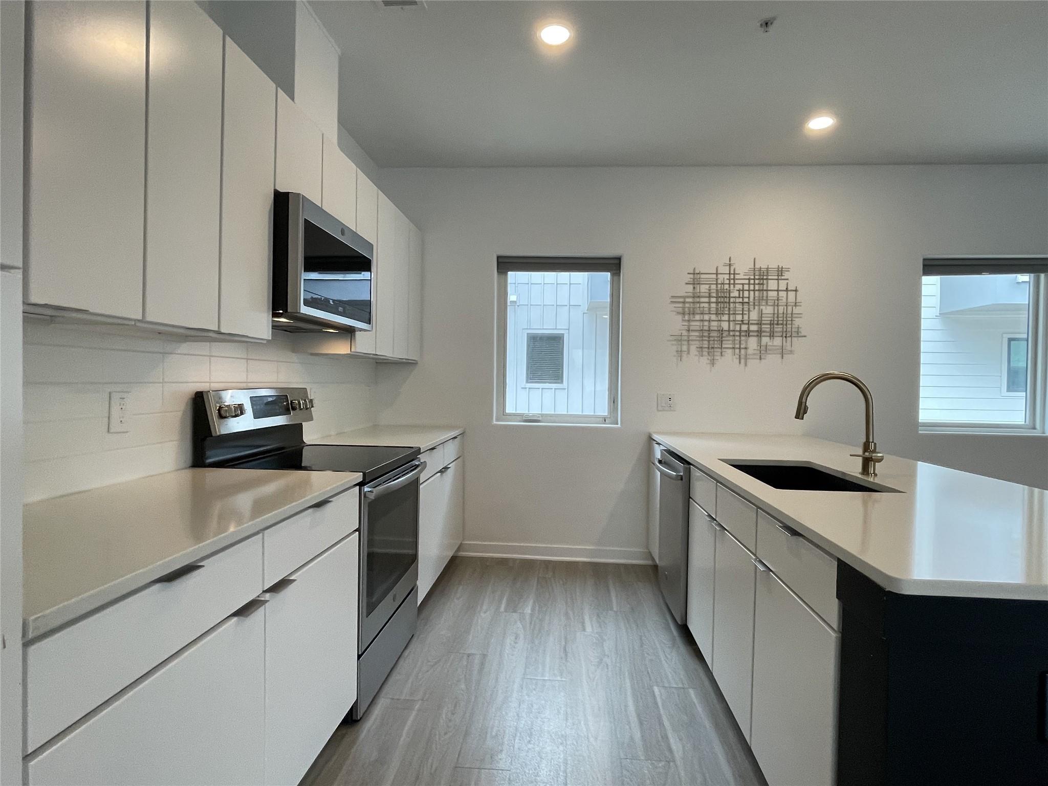 5924 S Congress Ave # 152S