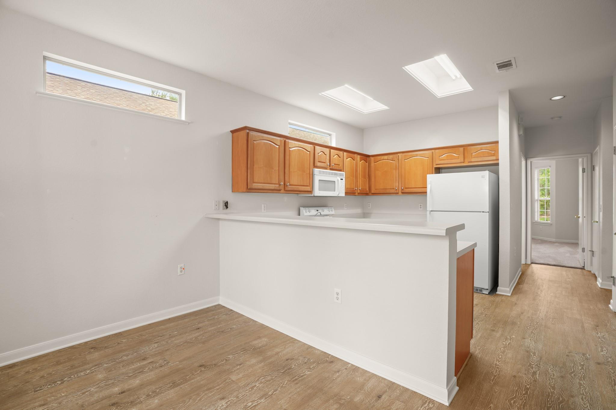 111 Bass ST
