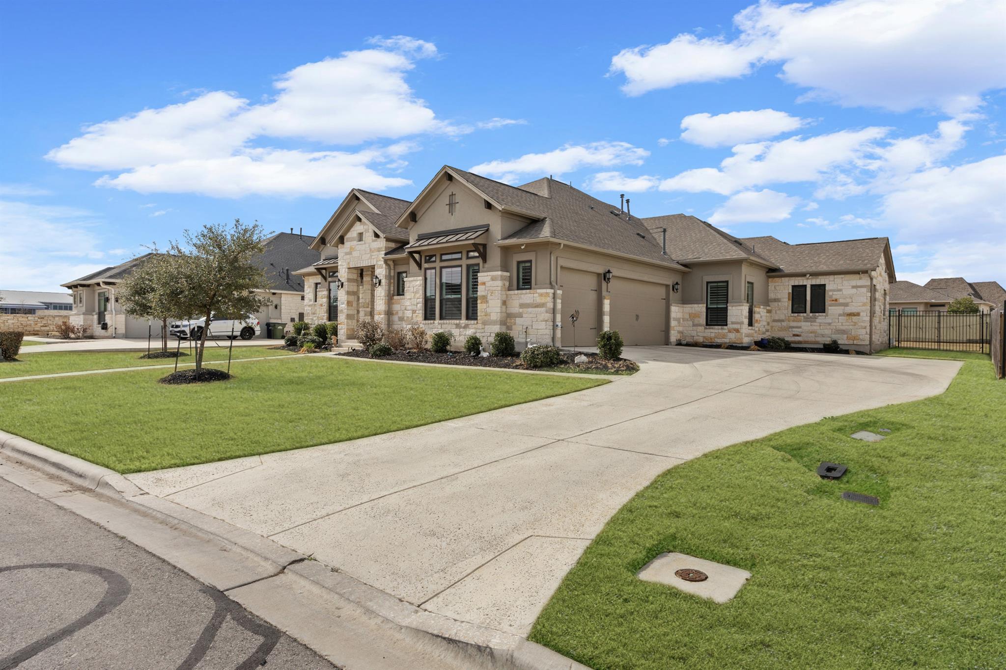 109 Alonda WAY
