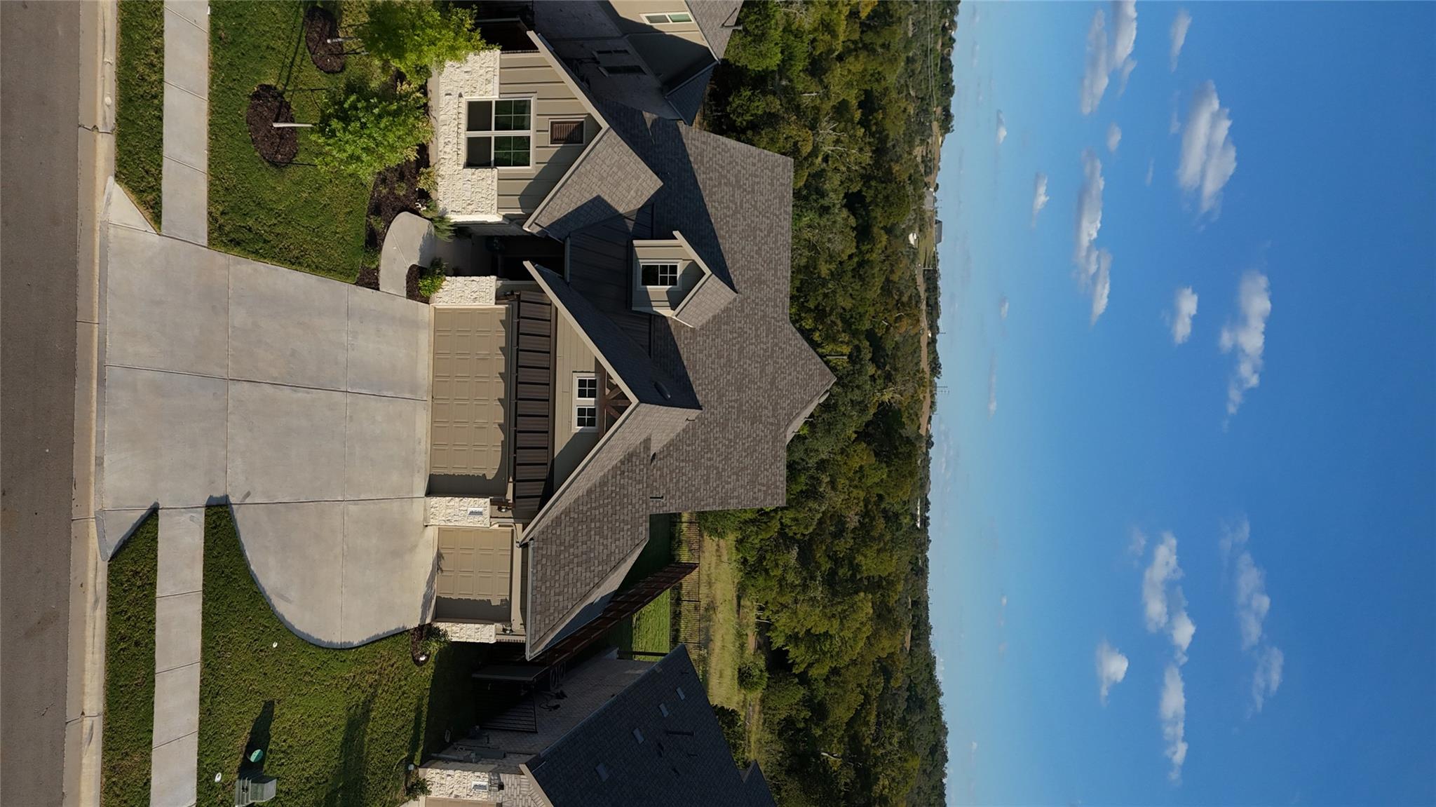 208 Olinda WAY