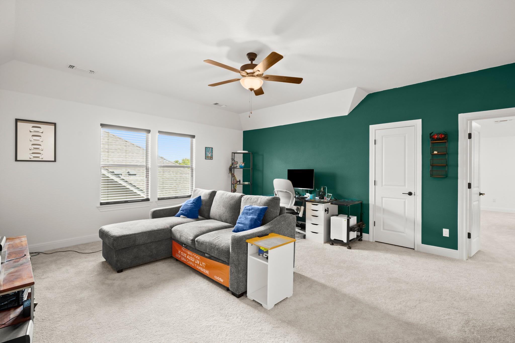 208 Olinda WAY