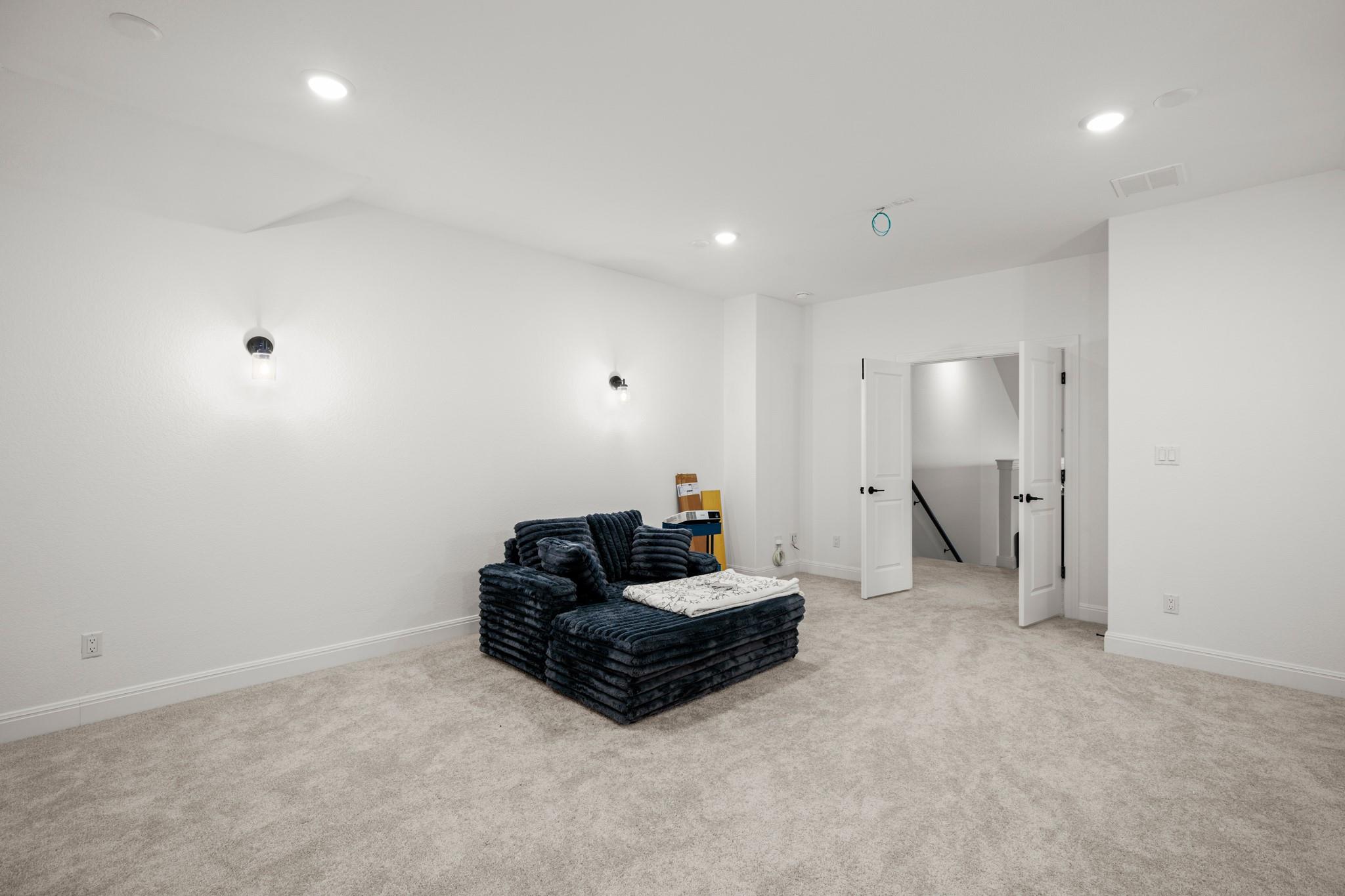 208 Olinda WAY