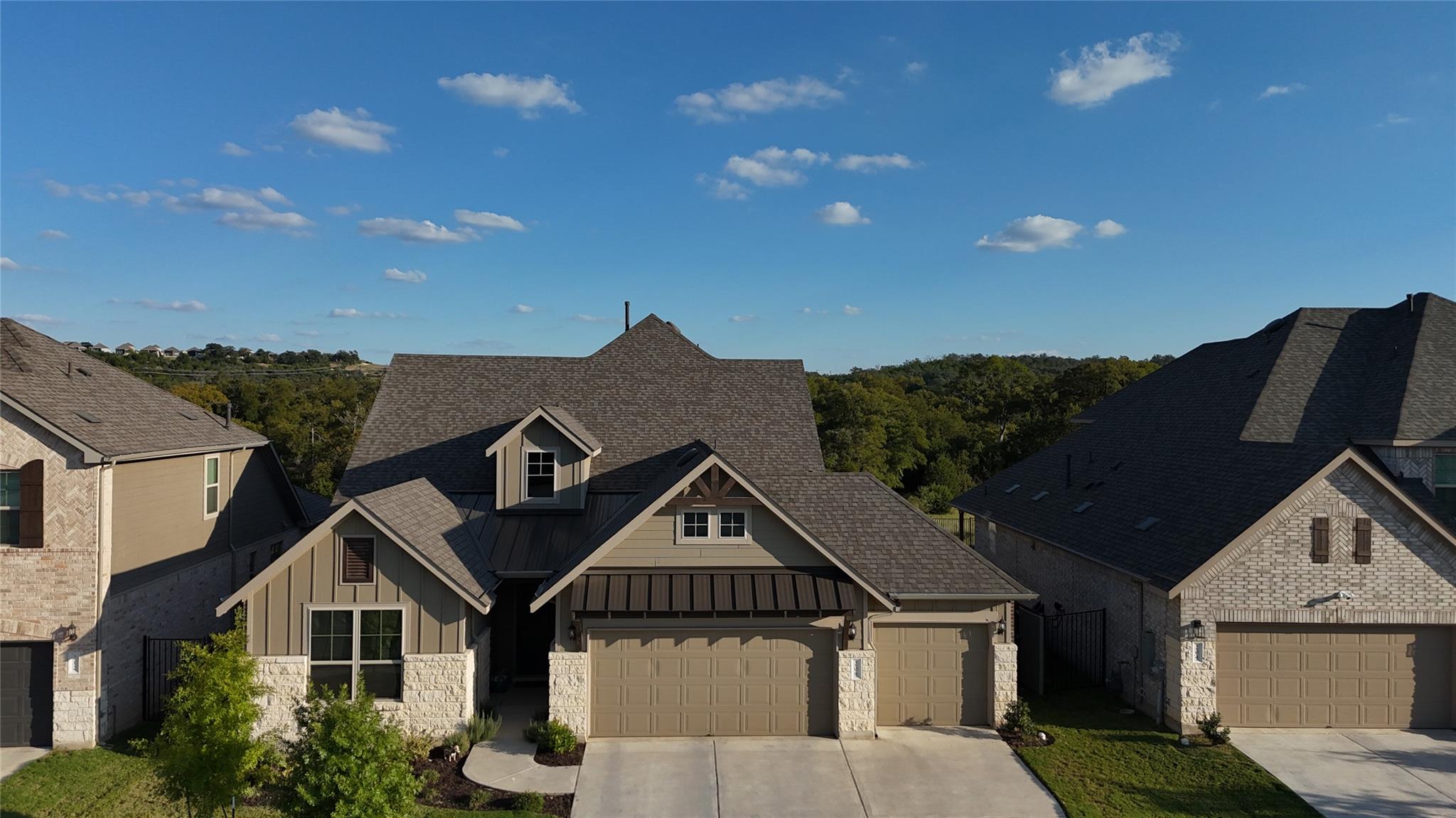 208 Olinda WAY