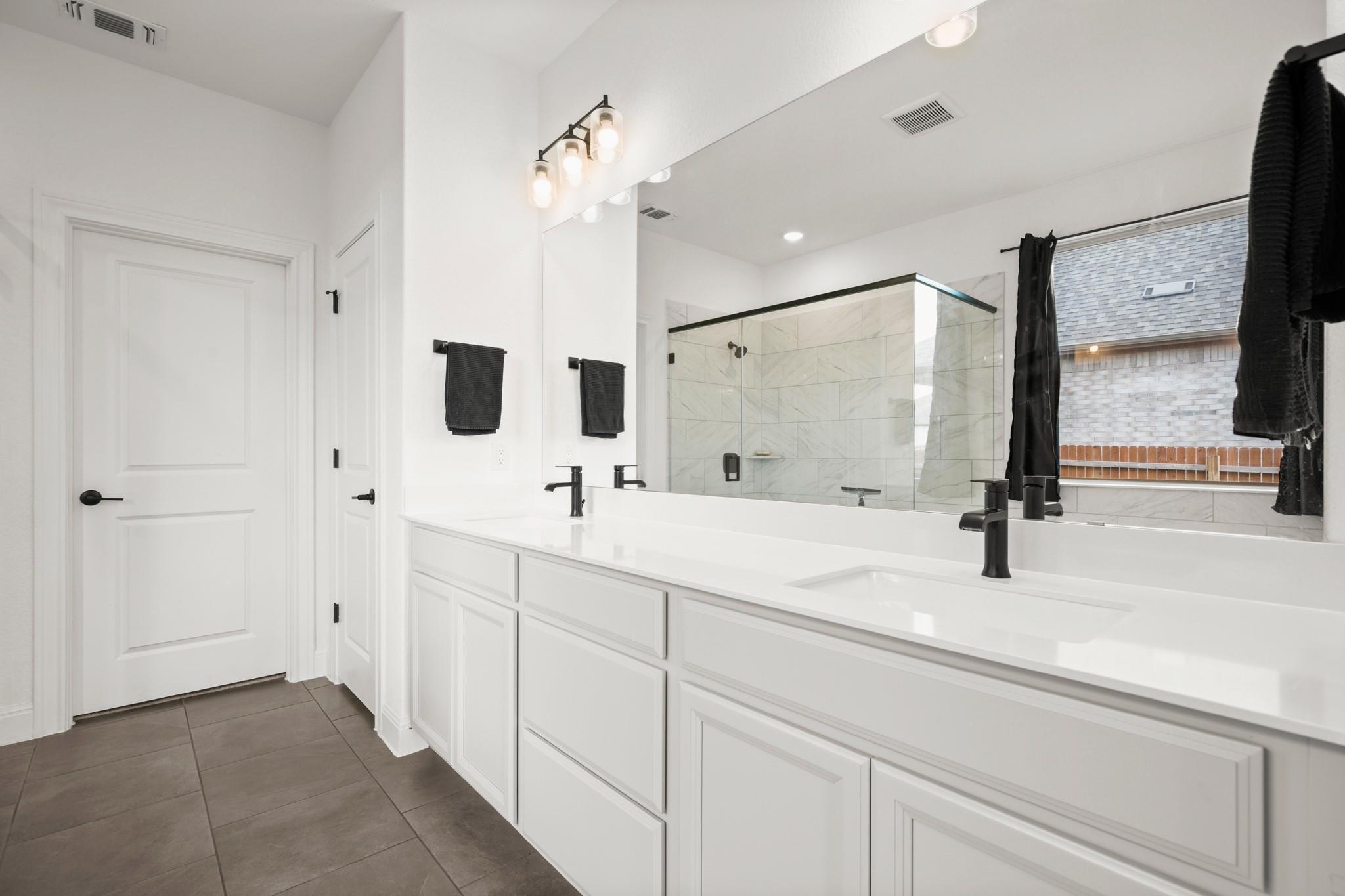 208 Olinda WAY