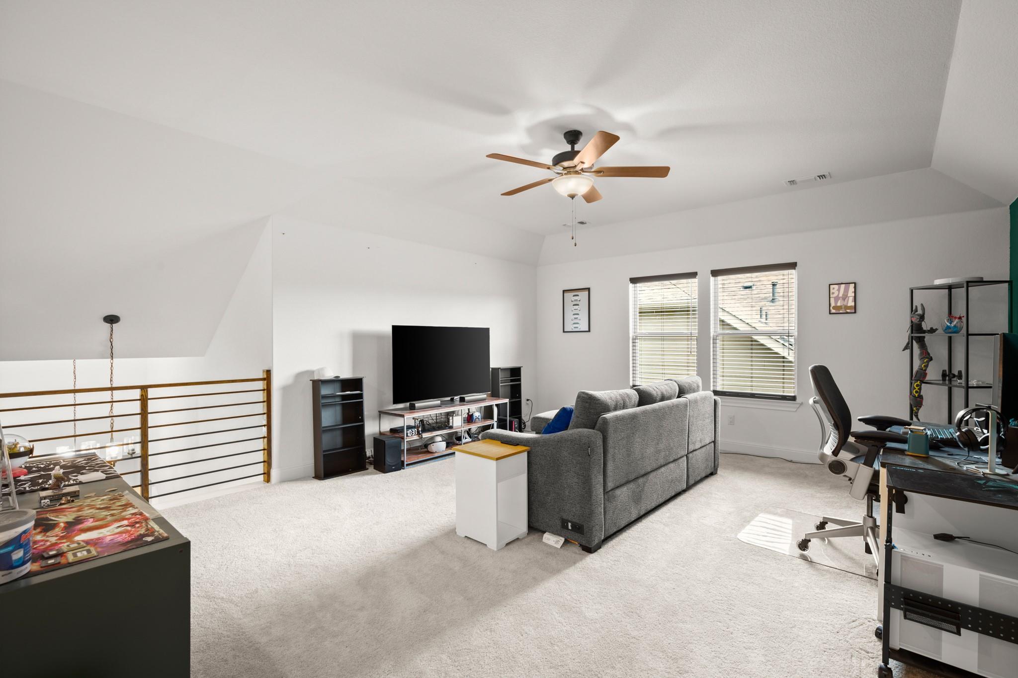 208 Olinda WAY