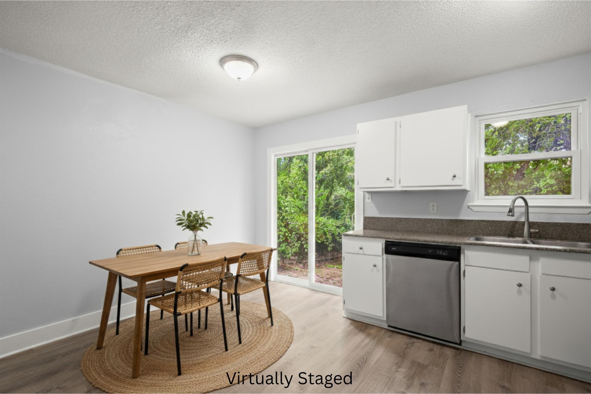 10905 Elm ST