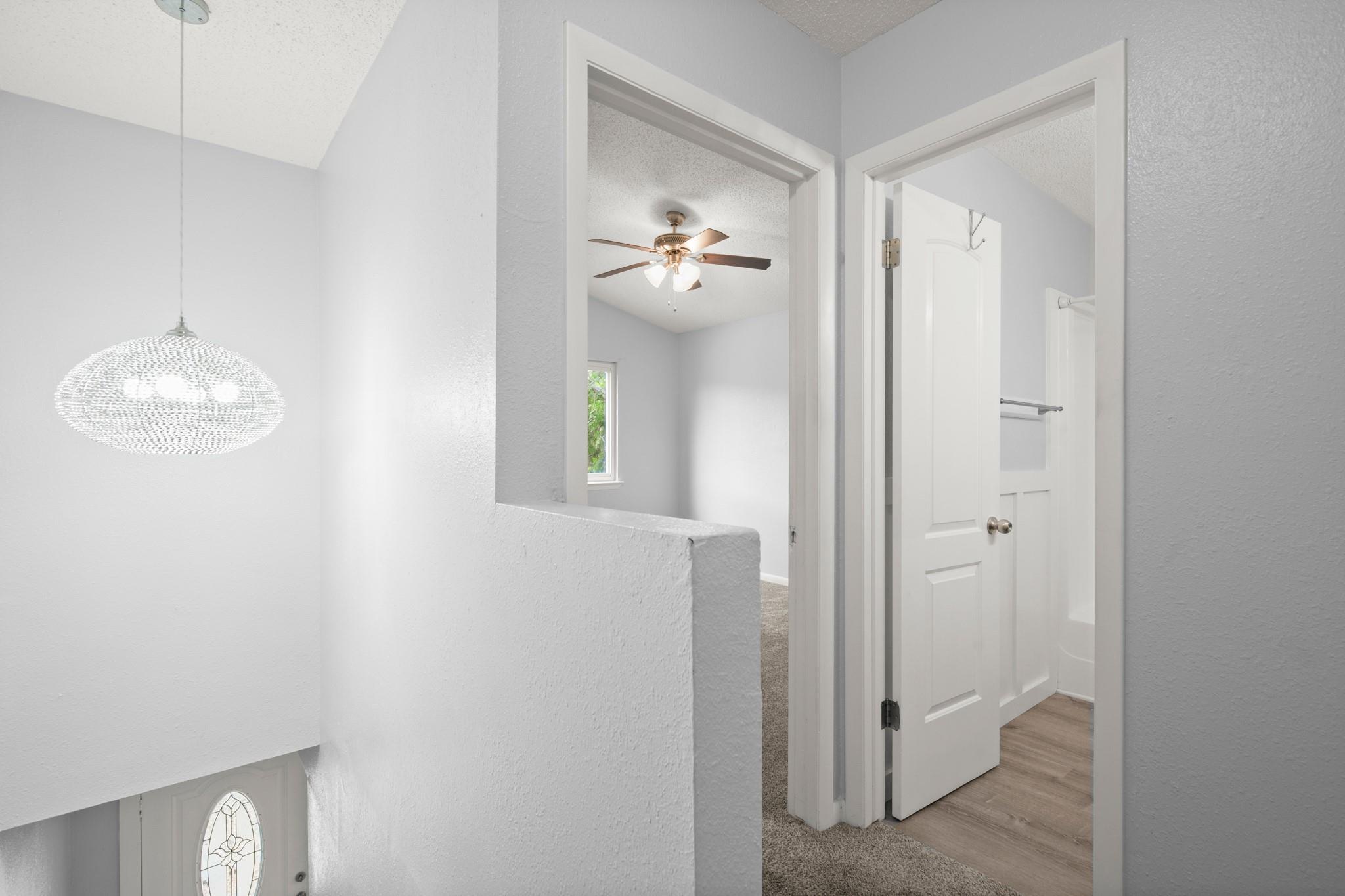 10905 Elm ST