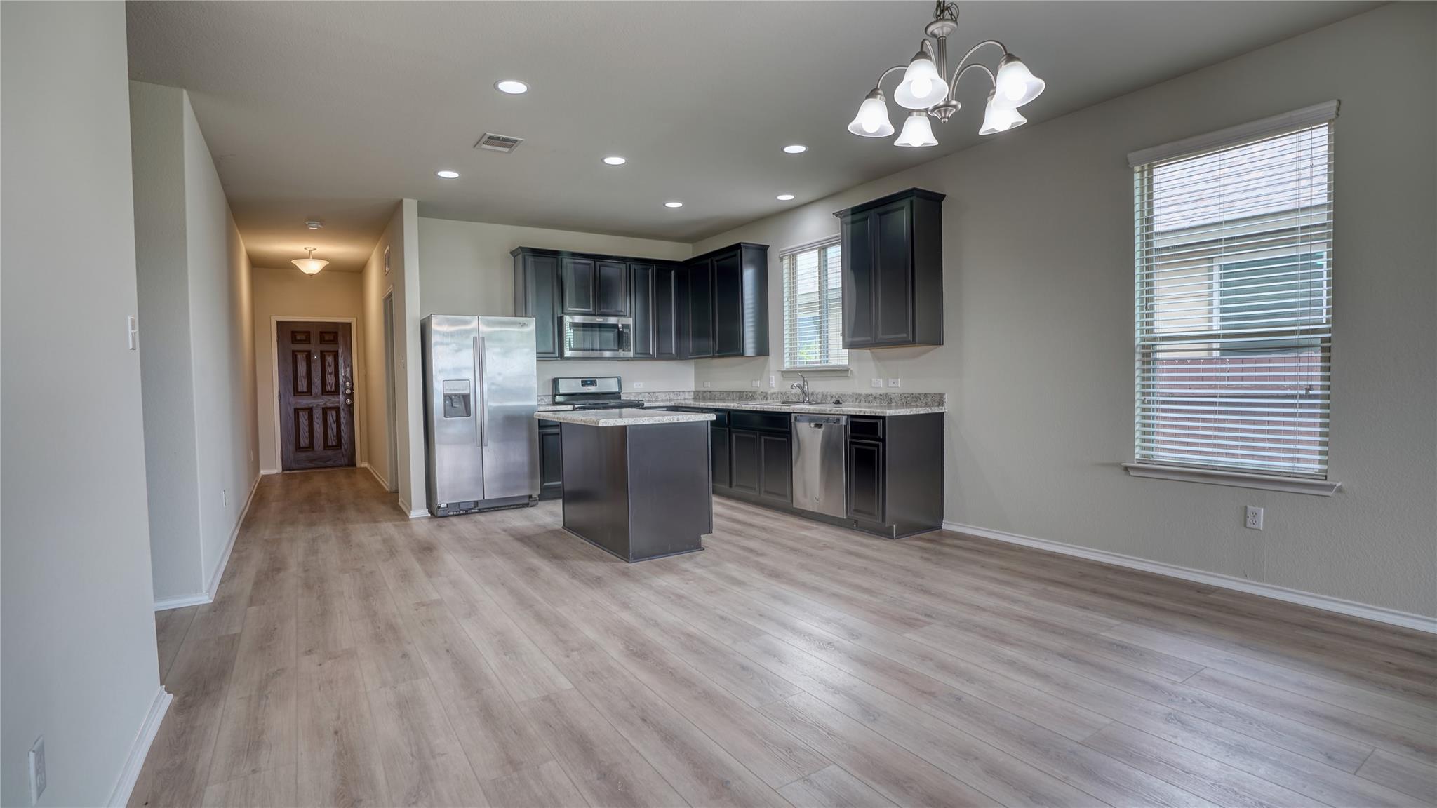 137 Carlina LOOP